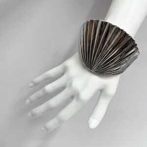 Vintage Yaacov Heller Sterling Cuff Bracelet Sculpted Wide Art To Wear 69 Grams